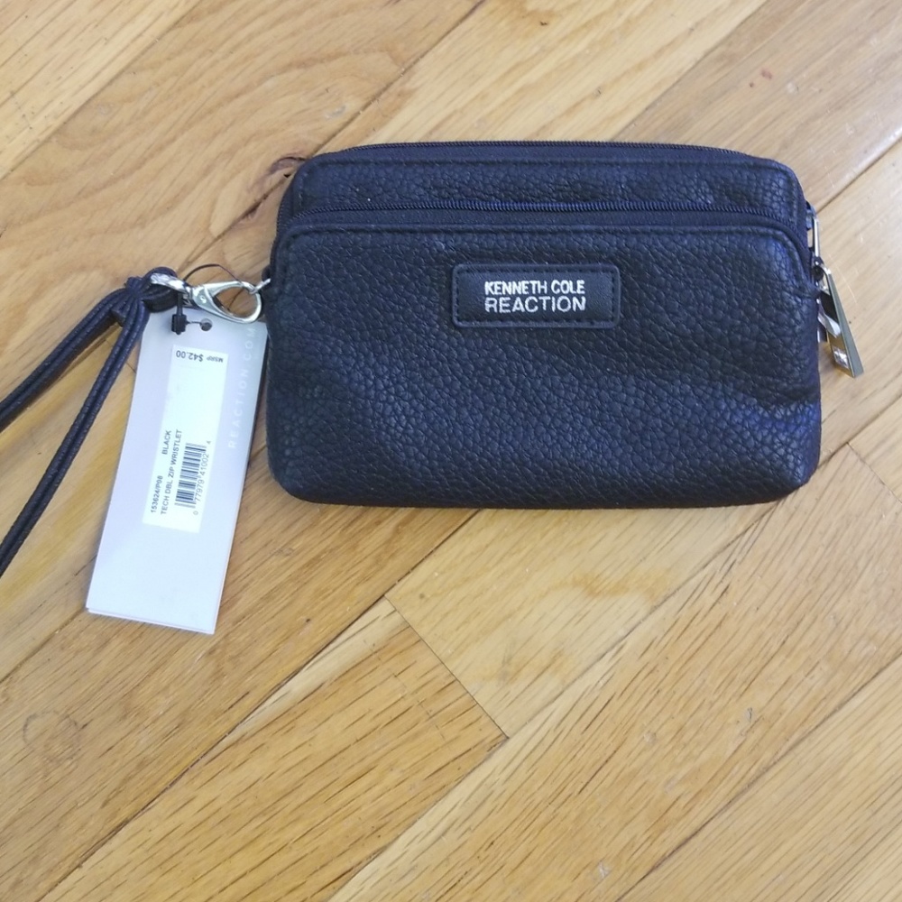 Kenneth Cole Reaction Tech DBL ZIP WRISTLET
